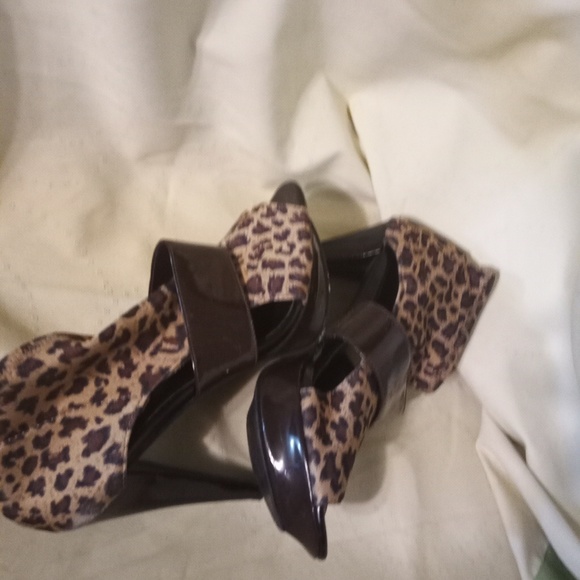 Slip on high heels size 10 Animal Print - Picture 5 of 8